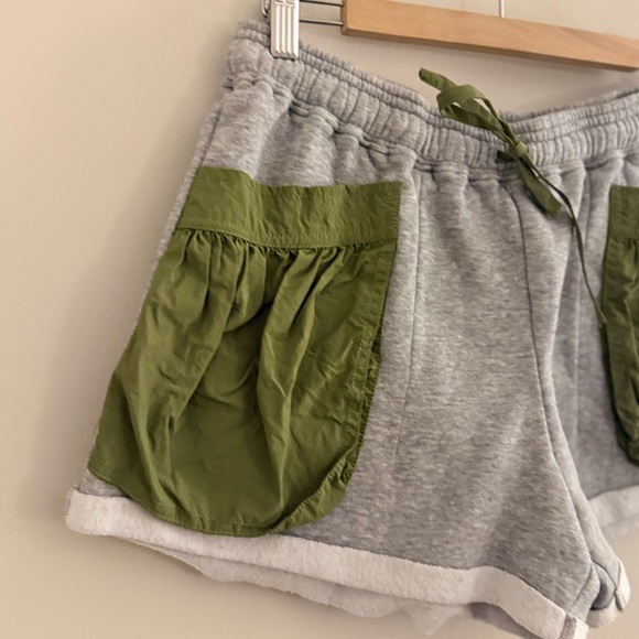 BDG Gray & Olive Utility Pocket Sweat Shorts Size L | Cozy Streetwear - Picture 5 of 10